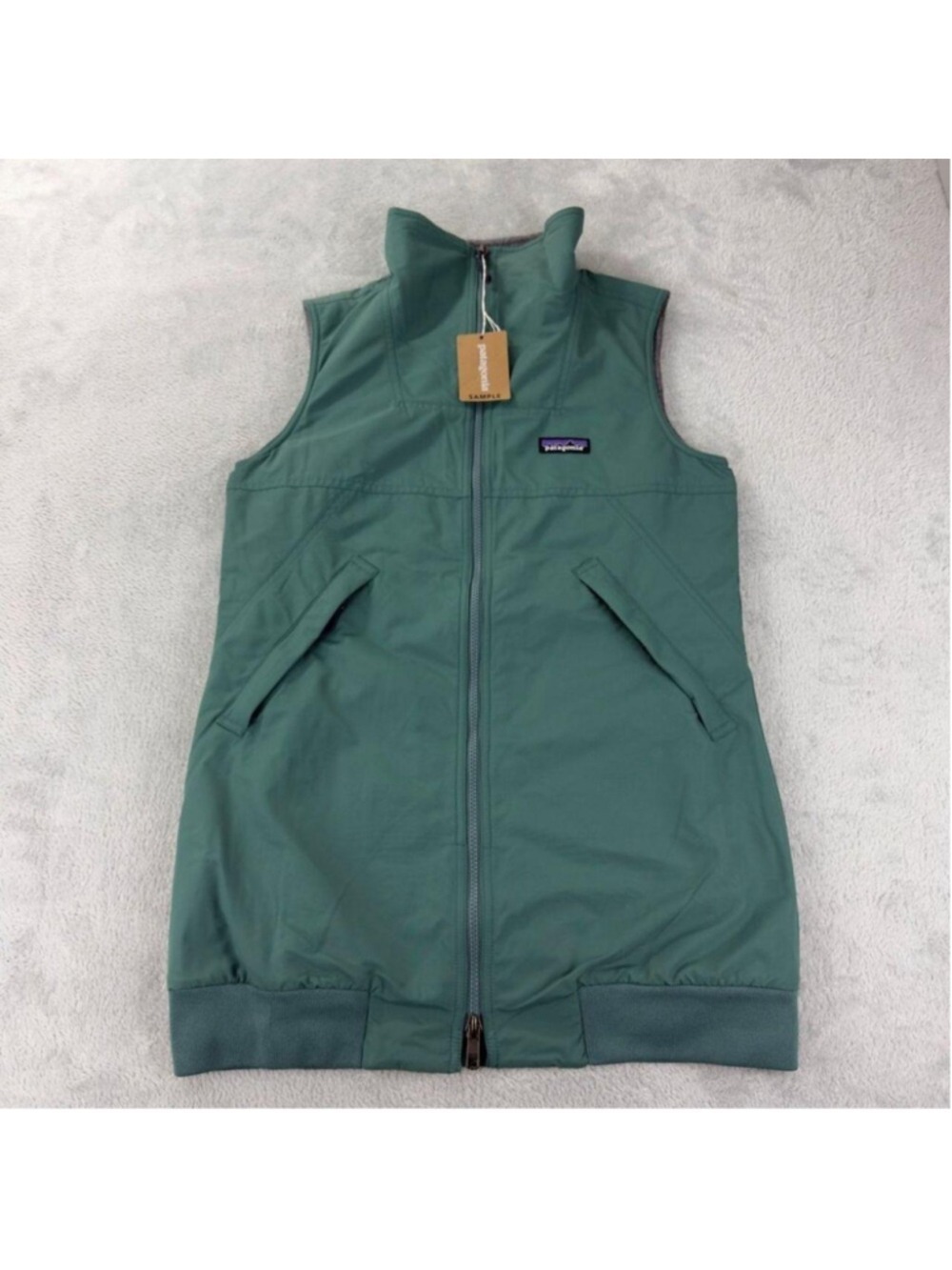 Patagonia NWT Women's Small Shelled Synchilla Reversible Vest 23025 Style Number